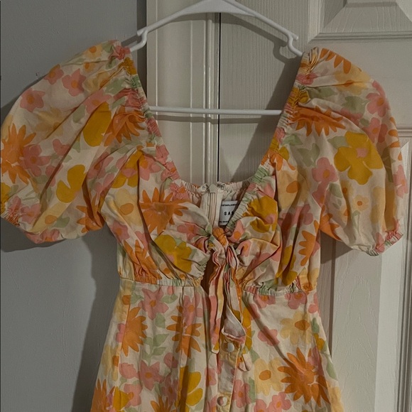 Sabo Skirt Floral Dress - Orange and Yellow bin 2 - Picture 4 of 8